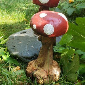 Chainsaw Carved Mushroom with base
